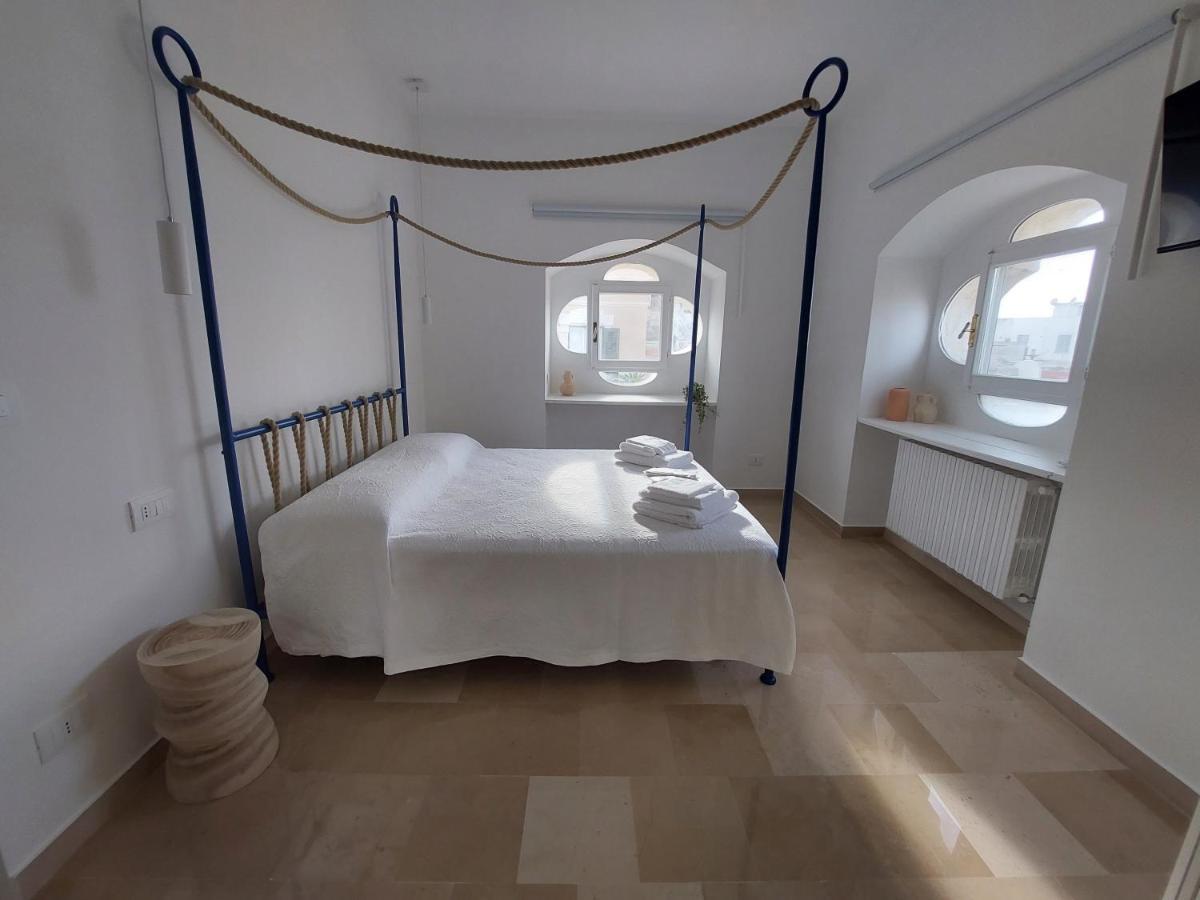 Palazzo Accinni B&B Monopoli Eksteriør billede